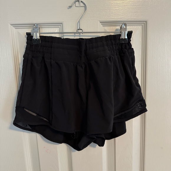 lululemon athletica Pants - lululemon hotty hot high rise short